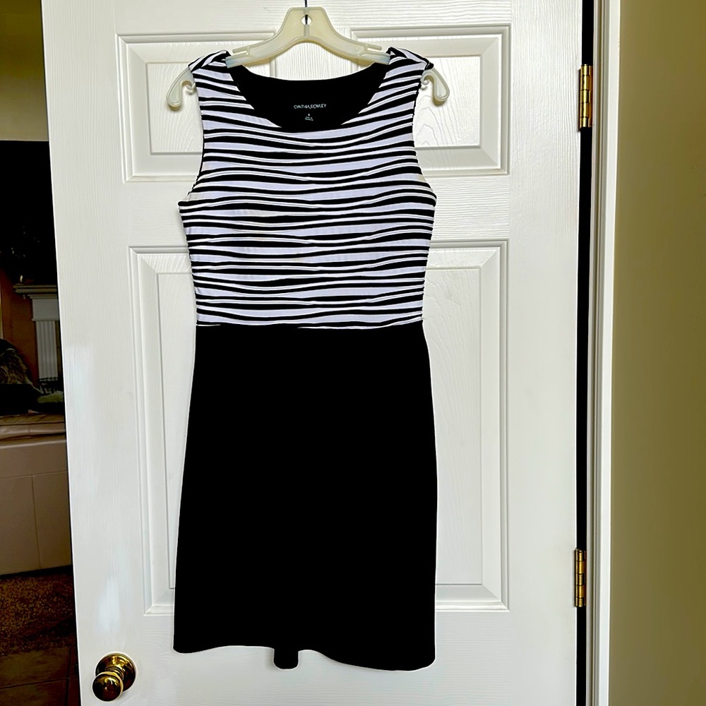 Cynthia Rowley size 8 black and white dress